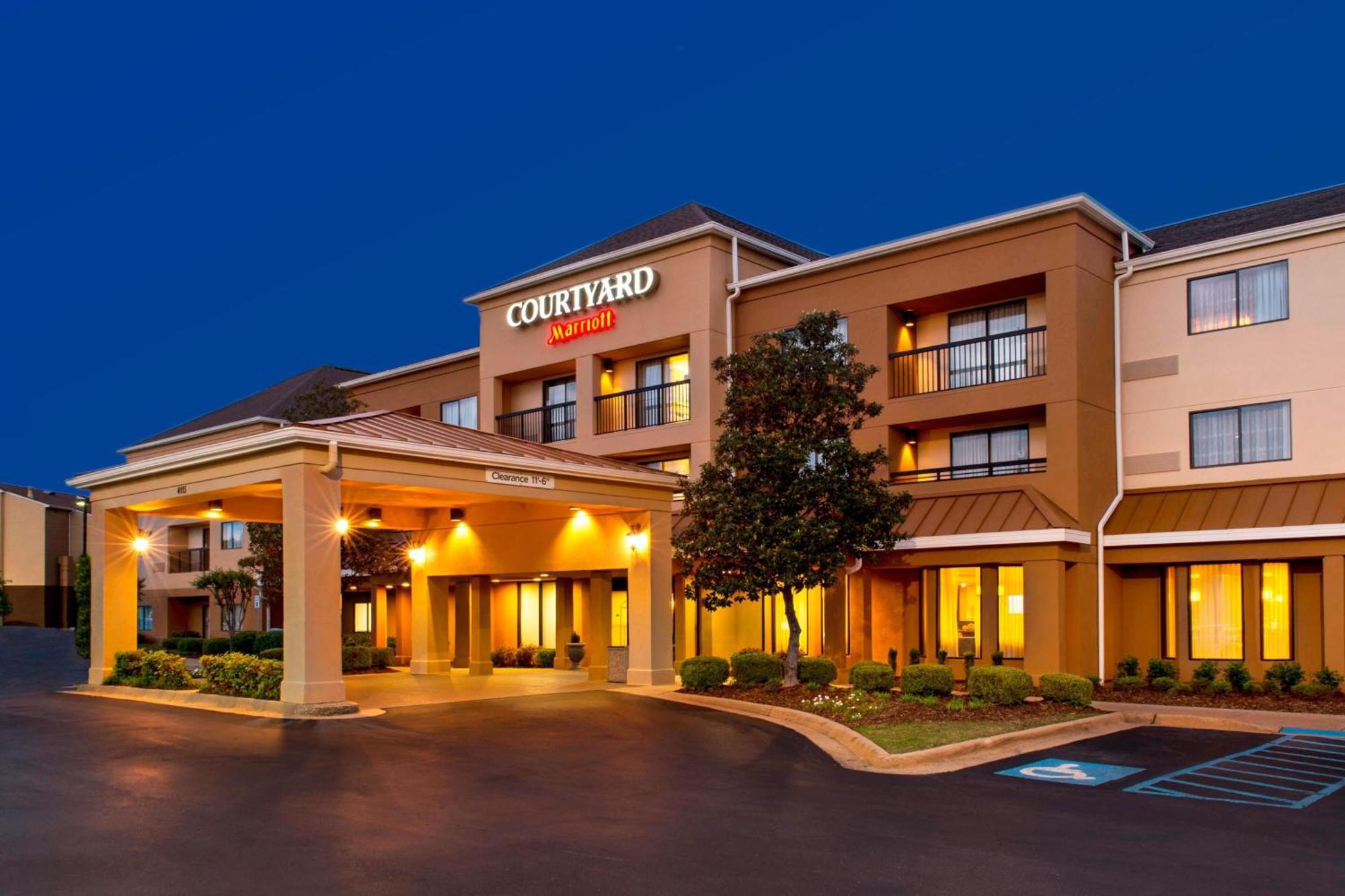 Courtyard Tuscaloosa Hotel Luaran gambar